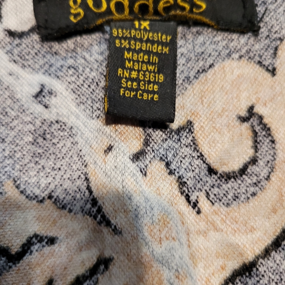 NWOT WOMENS GODDESS TOP BLACK AND GOLD PRINT PLUS SIZE 1X - Picture 5 of 5